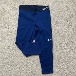 Nike Bro Seamless Capris